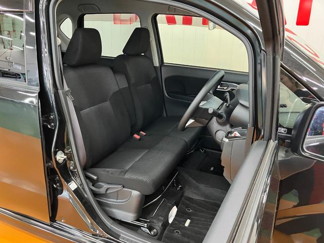 ムーヴカスタム　Ｘステアリングスイッチ　ナビ　オートエアコン　ＵＳＢ接続端子　Ｐスタート　運転席シートヒーター　アイドリングストップ　横滑り防止装置　光軸調整ダイヤル　ＥＴＣ　電動格納ミラー　Ｂカメラ　キーフリー（神奈川県）の中古車