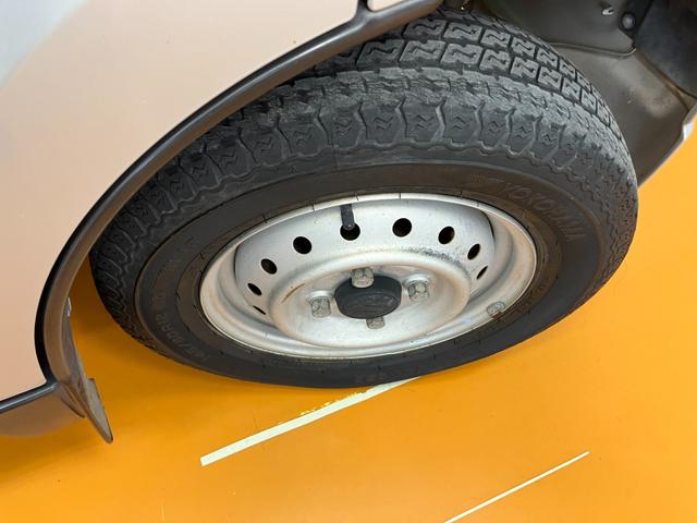 キャリイトラックＫＣエアコン・パワステ４ＷＤ　パワーステアリング　三方開　エアコン　ラジオ（神奈川県）の中古車