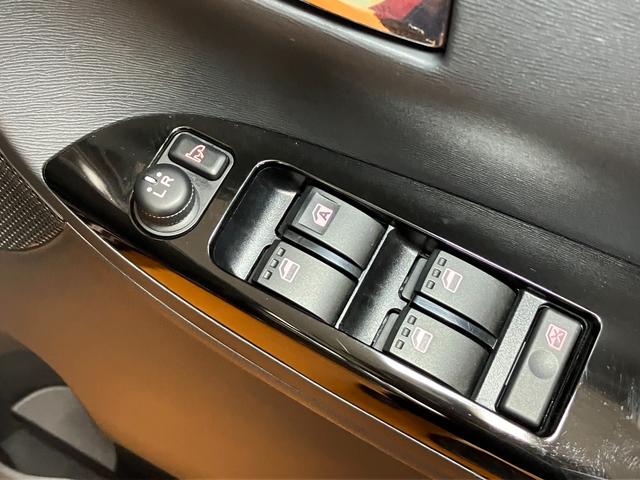 タントカスタムＲＳ　トップエディションＳＡスマアシ　ドラレコ　ミラクルオープンドア　両側オートスライドドア　ステアリングスイッチ　ＵＳＢ接続端子　Ｐスタート　エコアイドル　横滑り防止機能　誤発進抑制機能　ＥＴＣ　電動格納ミラー　キーフリー（神奈川県）の中古車