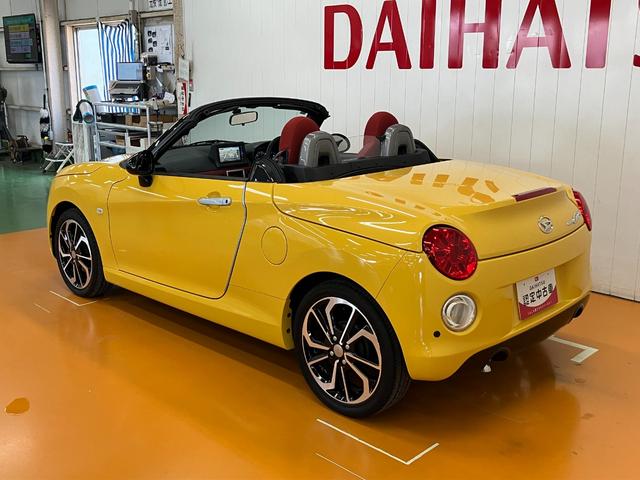 コペンセロオープンカー　二人乗　アクティブトップ　ステアリングスイッチ　Ｐスタート　アイドリングストップ　横滑り防止装置　シートヒーター　ＥＴＣ　スポーツシート　キーフリー（神奈川県）の中古車
