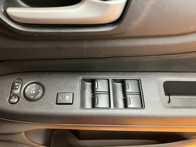 Ｎ−ＷＧＮＧ・ターボパッケージステアリングスイッチ　Ｐスタート　オートエアコン　ＥＴＣ　ＵＳＢ接続端子　横滑り防止装置　光軸調整ダイヤル　電動格納ミラー　パワーウインドウ　キーフリー（神奈川県）の中古車