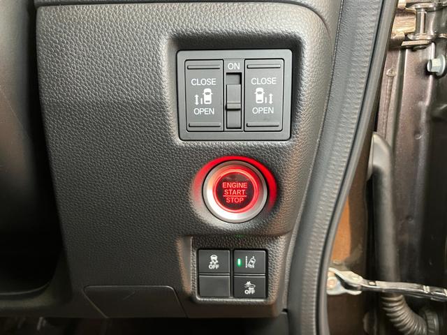 Ｎ−ＢＯＸカスタムＧ・Ｌターボホンダセンシング衝突被害軽減ブレーキシステム　ドラレコ　両側オートスライドドア　Ｂカメラ　ステアリングスイッチ　クルーズコントロール　ＵＳＢ接続端子　パドルシフト　ＥＴＣ　レーンアシスト　キーフリー（神奈川県）の中古車