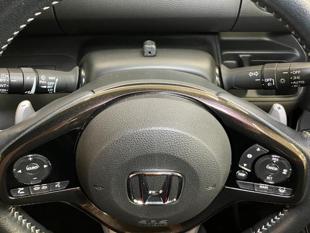 Ｎ−ＢＯＸカスタムＧ・Ｌターボホンダセンシング衝突被害軽減ブレーキシステム　ドラレコ　両側オートスライドドア　Ｂカメラ　ステアリングスイッチ　クルーズコントロール　ＵＳＢ接続端子　パドルシフト　ＥＴＣ　レーンアシスト　キーフリー（神奈川県）の中古車