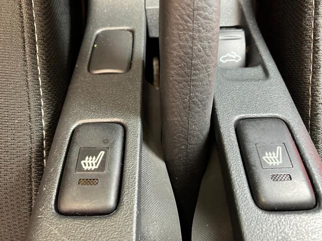 コペンローブオープンカー　二人乗　アクティブトップ　Ｐスタート　ステアリングスイッチ　シートヒーター　ＥＴＣ　スポーツシート　エコアイドル　横滑り防止装置　キーフリー（神奈川県）の中古車