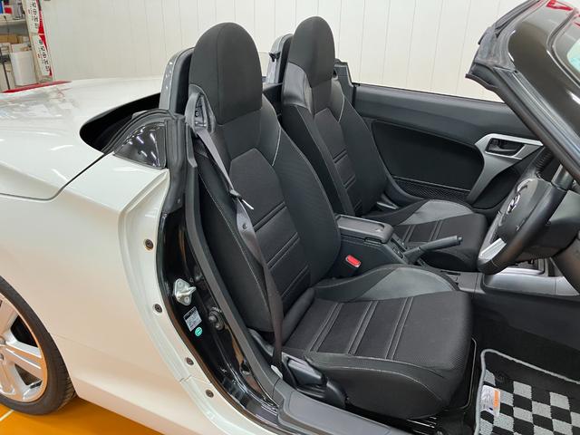 コペンローブオープンカー　二人乗　アクティブトップ　Ｐスタート　ステアリングスイッチ　シートヒーター　ＥＴＣ　スポーツシート　エコアイドル　横滑り防止装置　キーフリー（神奈川県）の中古車