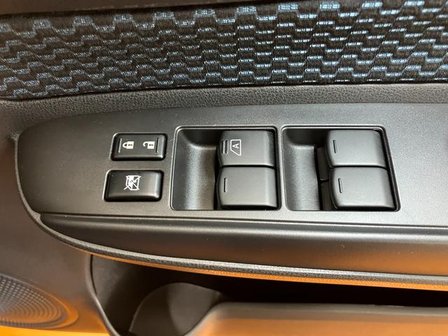 ノートＸ　ＤＩＧ−Ｓ　エマージェンシーブレーキパッケージ衝突被害軽減ブレーキシステム　アラウンドビューモニター　Ｐスタート　ＥＴＣ　アイドリングストップ　レーンアシスト　横滑り防止機能　誤発進抑制機能　電動格納ミラー　キーフリー（神奈川県）の中古車