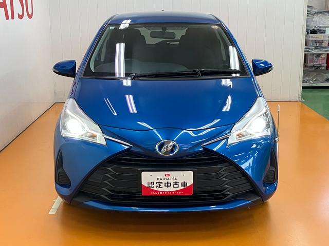 ヴィッツハイブリッドＦハイブリッド車　Ｂカメラ　ステアリングスイッチ　オートエアコン　横滑り防止装置　エコモード　電動格納ミラー　パワーウインドウ　キーレス（神奈川県）の中古車
