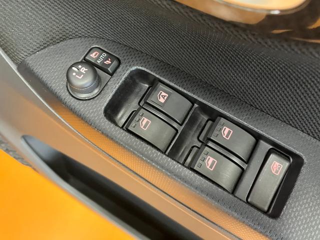 ムーヴカスタム　Ｘリミテッド　ＳＡIIIサポカーＳワイド適合　ドラレコ　ステアリングスイッチ　オートエアコン　Ｐスタート　運転席シートヒーター　アイドリングストップ　誤発進抑制機能　オートハイビーム　ＵＳＢ接続端子　ＥＴＣ　キーフリー（神奈川県）の中古車