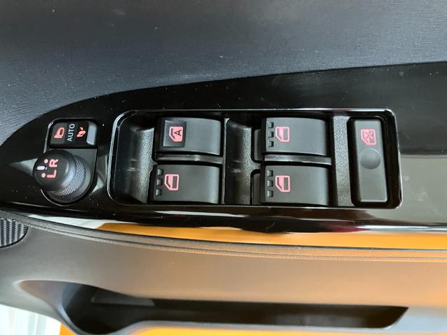 タントカスタムＸ　ＳＡIIIサポカーＳワイド適合　ミラクルオープンドア　Ｂカメラ　片側オートスライドドア　ＥＴＣ　Ｐスタート　運転席シートヒーター　ステアリングスイッチ　横滑り防止機能　誤発進抑制機能　電動格納ミラー　キーフリー（神奈川県）の中古車