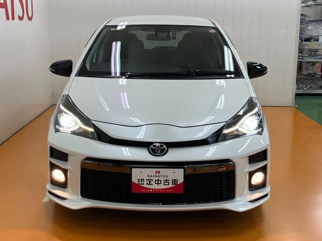 ヴィッツＧＲスポーツ衝突被害軽減ブレーキシステム　ドラレコ　ＧＲ専用ディンプル革巻きステアリング　パドルシフト　レーンアシスト　アナログメーター　Ｐスタート　オートハイビーム　ＥＴＣ　キーフリー（神奈川県）の中古車