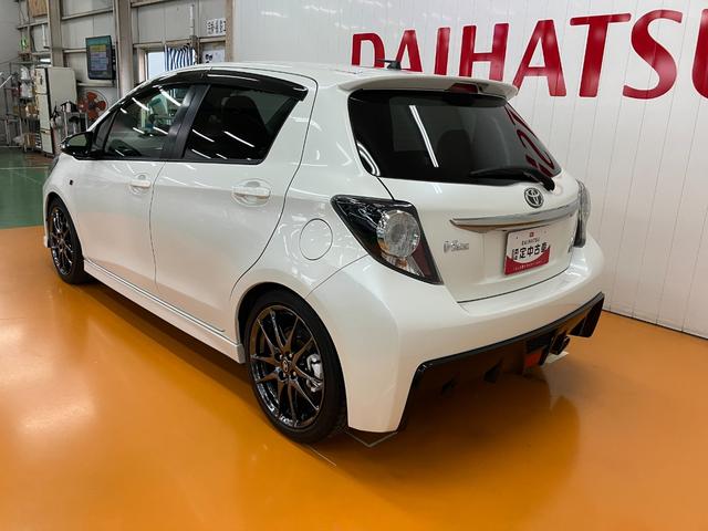 ヴィッツＧＲスポーツ衝突被害軽減ブレーキシステム　ドラレコ　ＧＲ専用ディンプル革巻きステアリング　パドルシフト　レーンアシスト　アナログメーター　Ｐスタート　オートハイビーム　ＥＴＣ　キーフリー（神奈川県）の中古車