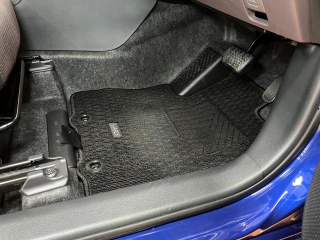 ヤリスハイブリッドＧハイブリッド車　衝突被害軽減ブレーキシステム　マルチメディアオーディオ　シートヒーター　Ｐスタート　ステアリングスイッチ　クルーズコントロール　オートハイビーム　ＥＴＣ　キーフリー（神奈川県）の中古車