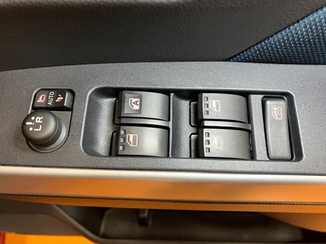 トールカスタムＧサポカーＳワイド適合　ドラレコ　両側オートスライドドア　全車速追従機能付ＡＣＣ　電動パーキングブレーキ　ＵＳＢ接続端子　Ｐスタート　コーナーセンサー　キーフリー（神奈川県）の中古車