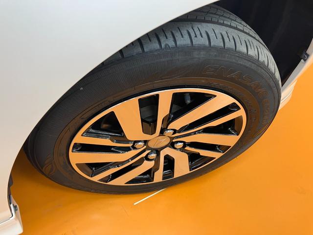 トールカスタムＧ　リミテッドII　ＳＡIIIサポカーＳワイド適合　ドラレコ　両側オートスライドドア　パノラマモニター対応　クルーズコントロール　ステアリングスイッチ　ＵＳＢ接続端子　シートヒーター　Ｐスタート　コーナーセンサー　キーフリー（神奈川県）の中古車