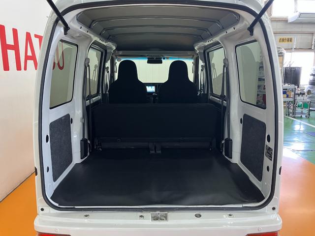 ハイゼットカーゴデラックスＳＡIIIサポカーＳワイド適合　ＥＴＣ　エアコン　アクセサリーソケット　アイドリングストップ　光軸調整ダイヤル　横滑り防止機能　誤発進抑制機能　パワーウインドウ　キーレス（神奈川県）の中古車