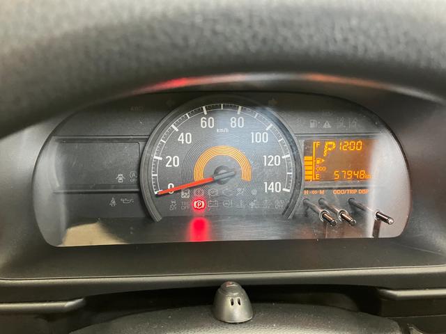 ハイゼットカーゴデラックスＳＡIIIサポカーＳワイド適合　ＥＴＣ　エアコン　アクセサリーソケット　アイドリングストップ　光軸調整ダイヤル　横滑り防止機能　誤発進抑制機能　パワーウインドウ　キーレス（神奈川県）の中古車