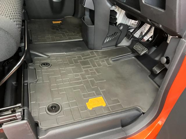 ウェイクＬ　レジャーエディションＳＡIIスマアシ　Ｂカメラ　両側オートスライドドア　ステアリングスイッチ　オートエアコン　アイドリングストップ　横滑り防止機能　誤発進抑制機能　Ｐスタート　電動格納ミラー　キーフリー（神奈川県）の中古車