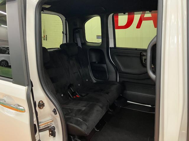 Ｎ−ＢＯＸカスタムＧ・Ｌホンダセンシング衝突被害軽減ブレーキシステム　両側オートスライドドア　ステアリングスイッチ　クルーズコントロール　ＵＳＢ接続端子　ＥＴＣ　Ｐスタート　レーンアシスト　キーフリー（神奈川県）の中古車