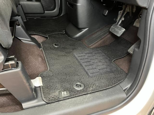 Ｎ−ＢＯＸカスタムＧ・Ｌホンダセンシング衝突被害軽減ブレーキシステム　両側オートスライドドア　ステアリングスイッチ　クルーズコントロール　ＵＳＢ接続端子　ＥＴＣ　Ｐスタート　レーンアシスト　キーフリー（神奈川県）の中古車