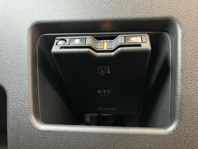 ムーヴキャンバスGメイクアップリミテッド SAIIIサポカーSワイド適合 ドラレコ パノラマモニター対応 両側オートスライドドア ステアリングスイッチ USB接続端子 Pスタート オートハイビーム ETC 置きラクボックス キーフリー(神奈川県)の中古車