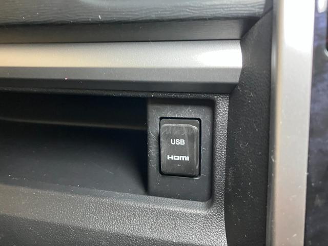 タントカスタムＲＳ　トップエディションＶＳ　ＳＡIII４ＷＤ　サポカーＳワイド適合　デイライト　ミラクルオープンドア　両側オートスライドドア　パノラマモニター対応　運転席シートヒーター　ステアリングスイッチ　ＵＳＢ接続端子　キーフリー（神奈川県）の中古車