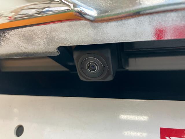 タントカスタムＲＳ　トップエディションＶＳ　ＳＡIII４ＷＤ　サポカーＳワイド適合　デイライト　ミラクルオープンドア　両側オートスライドドア　パノラマモニター対応　運転席シートヒーター　ステアリングスイッチ　ＵＳＢ接続端子　キーフリー（神奈川県）の中古車