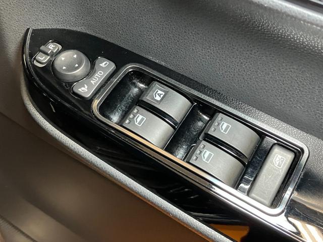 タントカスタムＲＳスタイルセレクションサポカーＳワイド適合　ドラレコ　ミラクルオープンドア　両側オートスライドドア　パノラマモニター対応　全車速追従機能付ＡＣＣ　ステアリングスイッチ　シートヒーター　ＥＴＣ　ＵＳＢ接続端子（神奈川県）の中古車