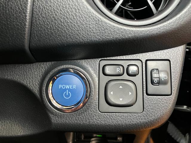 ヴィッツハイブリッドＦハイブリッド車　Ｂカメラ　安全運転支援システム　ＥＴＣ　ドラレコ　運転席シートヒーター　ステアリングスイッチ　オートエアコン　Ｐスタート　エコモード　オートハイビーム　電動格納ミラー　キーフリー（神奈川県）の中古車