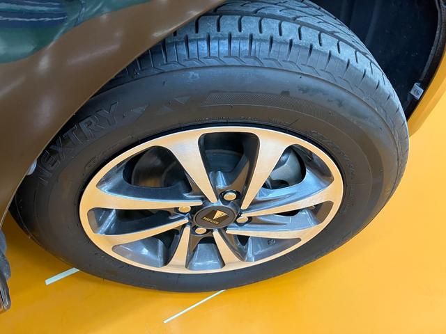 ヴィッツハイブリッドＦハイブリッド車　Ｂカメラ　安全運転支援システム　ＥＴＣ　ドラレコ　運転席シートヒーター　ステアリングスイッチ　オートエアコン　Ｐスタート　エコモード　オートハイビーム　電動格納ミラー　キーフリー（神奈川県）の中古車