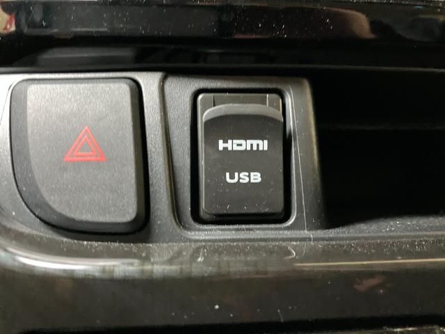 ムーヴカスタム　ＸリミテッドII　ＳＡIIIサポカーＳワイド適合　パノラマモニター対応　ステアリングスイッチ　ＵＳＢ接続端子　ＥＴＣ　Ｐスタート　運転席シートヒーター　アイドリングストップ　誤発進抑制機能　オートハイビーム　キーフリー（神奈川県）の中古車