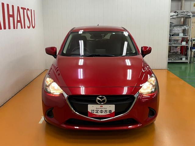 デミオ１３Ｓ衝突被害軽減ブレーキシステム　ステアリングスイッチ　ＵＳＢ接続端子　アクセサリーソケット　Ｐスタート　ＥＴＣ　光軸調整ダイヤル　横滑り防止装置　電動格納ミラー　キーフリー（神奈川県）の中古車