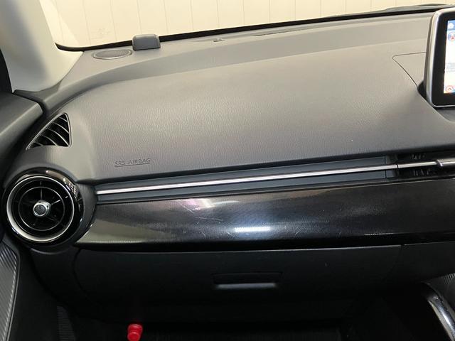 デミオ１３Ｓ衝突被害軽減ブレーキシステム　ステアリングスイッチ　ＵＳＢ接続端子　アクセサリーソケット　Ｐスタート　ＥＴＣ　光軸調整ダイヤル　横滑り防止装置　電動格納ミラー　キーフリー（神奈川県）の中古車