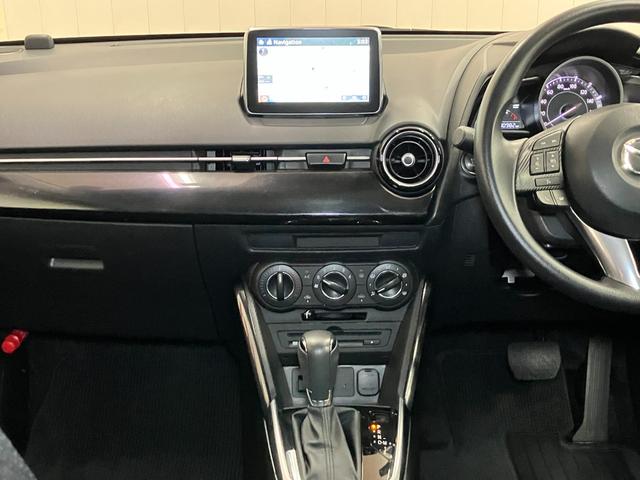 デミオ１３Ｓ衝突被害軽減ブレーキシステム　ステアリングスイッチ　ＵＳＢ接続端子　アクセサリーソケット　Ｐスタート　ＥＴＣ　光軸調整ダイヤル　横滑り防止装置　電動格納ミラー　キーフリー（神奈川県）の中古車