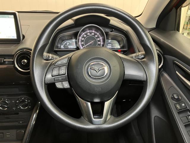 デミオ１３Ｓ衝突被害軽減ブレーキシステム　ステアリングスイッチ　ＵＳＢ接続端子　アクセサリーソケット　Ｐスタート　ＥＴＣ　光軸調整ダイヤル　横滑り防止装置　電動格納ミラー　キーフリー（神奈川県）の中古車