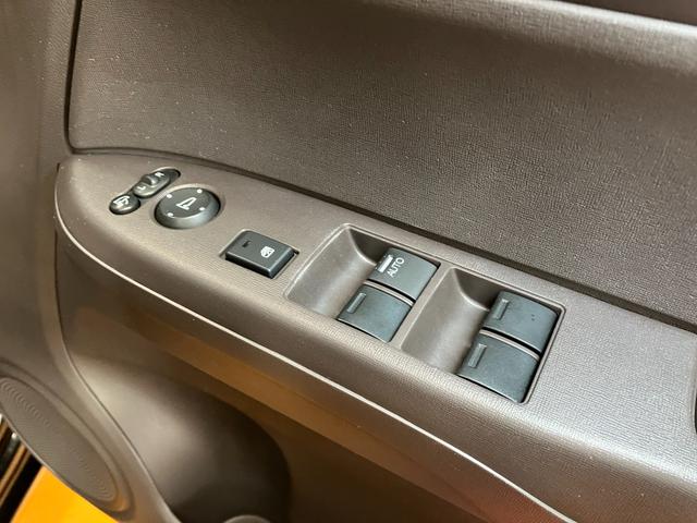 N−ONEスタンダード・ローダウンドラレコ ナビ オートエアコン Pスタート 横滑り防止装置 光軸調整ダイヤル 電動格納ミラー パワーウインドウ キーフリー(神奈川県)の中古車