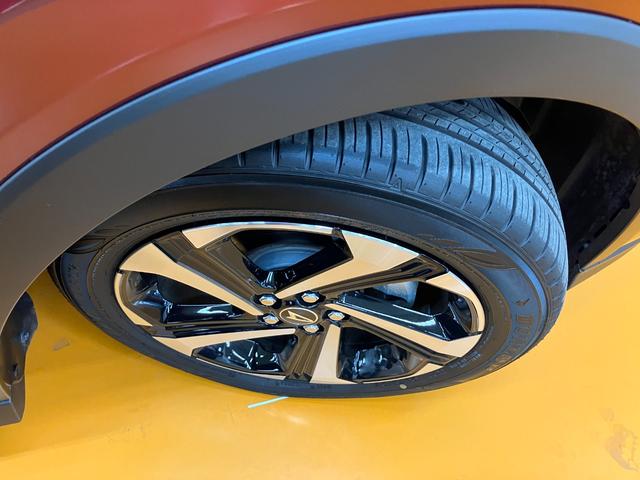 ロッキープレミアムＧ　ＨＥＶサポカーＳワイド適合　ハイブリッド車　電動パーキングブレーキ　ＵＳＢ接続端子　ステアリングスイッチ　全車速追従機能付ＡＣＣ　シートヒーター　Ｓ−ペダル　コーナーセンサー　Ｂカメラ　キーフリー（神奈川県）の中古車