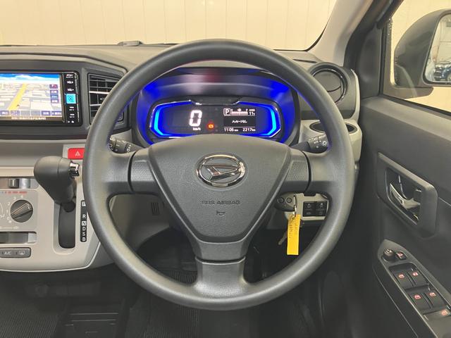 ミライースX SAIIIサポカーSワイド適合 エアコン Bカメラ コーナーセンサー 光軸調整ダイヤル オートハイビーム アイドリングストップ 横滑り防止機能 誤発進抑制機能 電動格納ミラー パワーウインドウ キーレス(神奈川県)の中古車