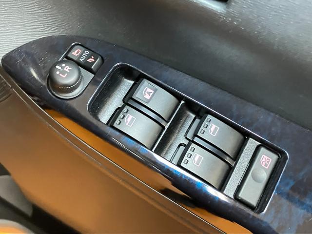 タントカスタムＲＳ　トップエディションＳＡIIスマアシ　ドラレコ　ミラクルオープンドア　両側オートスライドドア　ステアリングスイッチ　ＵＳＢ接続端子　Ｐスタート　エコアイドル　横滑り防止機能　誤発進抑制機能　ＥＴＣ　電動格納ミラー（神奈川県）の中古車