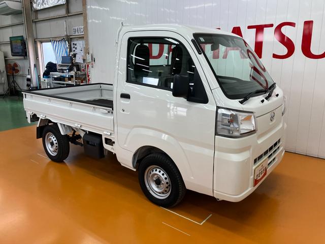 ハイゼットトラックスタンダードサポカーSワイド適合 三方開 ゴムマット ラジオ オートエアコン 光軸調整ダイヤル コーナーセンサー アイドリングストップ 横滑り防止機能 誤発進抑制機能 アクセサリーソケット(神奈川県)の中古車