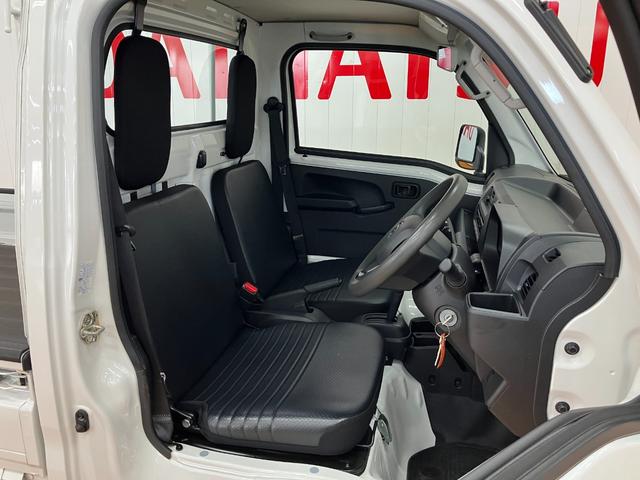 ハイゼットトラックスタンダードサポカーSワイド適合 三方開 ゴムマット ラジオ オートエアコン 光軸調整ダイヤル コーナーセンサー アイドリングストップ 横滑り防止機能 誤発進抑制機能 アクセサリーソケット(神奈川県)の中古車