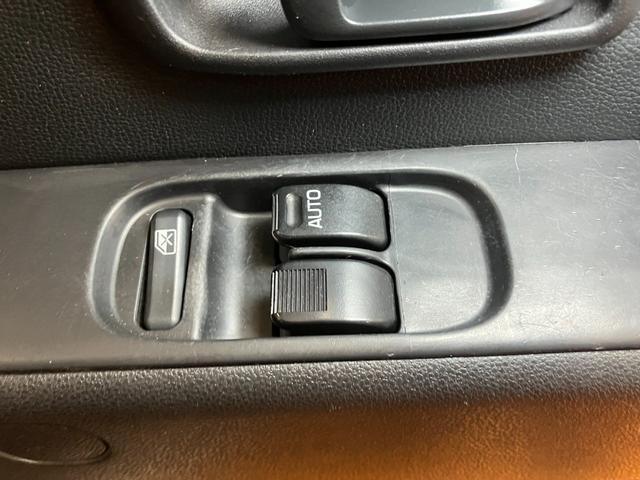 ハイゼットカーゴスローパー リヤレス+補助シート SAIII福祉車両 サポカーSワイド適合 車いす乗車 電動ウインチ 両側スライドドア エアコン USB接続端子 アイドリングストップ オートハイビーム リヤファン パワーウインドウ 後席補助シート キーレス(神奈川県)の中古車