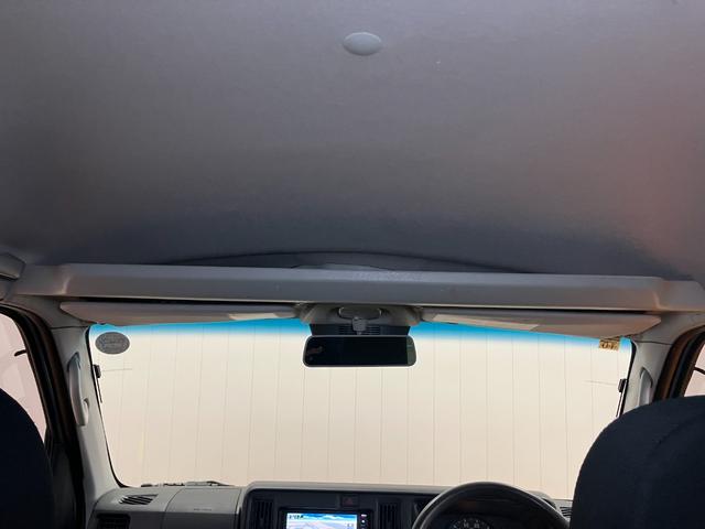 ハイゼットカーゴスローパー リヤレス+補助シート SAIII福祉車両 サポカーSワイド適合 車いす乗車 電動ウインチ 両側スライドドア エアコン USB接続端子 アイドリングストップ オートハイビーム リヤファン パワーウインドウ 後席補助シート キーレス(神奈川県)の中古車