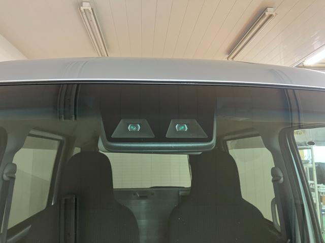 ハイゼットカーゴスローパー リヤレス+補助シート SAIII福祉車両 サポカーSワイド適合 車いす乗車 電動ウインチ 両側スライドドア エアコン USB接続端子 アイドリングストップ オートハイビーム リヤファン パワーウインドウ 後席補助シート キーレス(神奈川県)の中古車