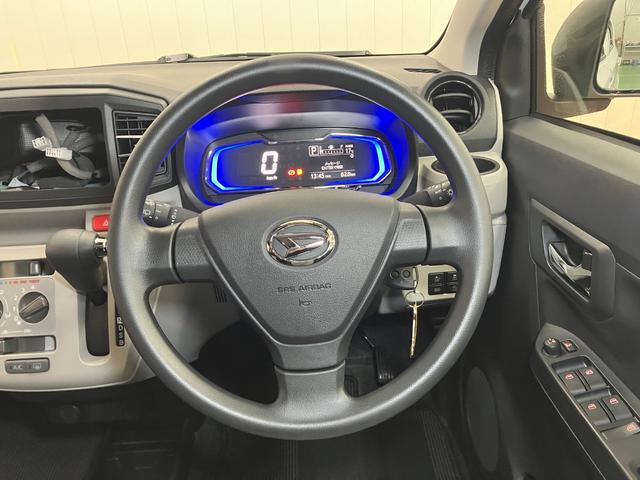 ミライースX SAIIIサポカーSワイド適合 エアコン Bカメラ コーナーセンサー 光軸調整ダイヤル オートハイビーム アイドリングストップ 横滑り防止機能 誤発進抑制機能 電動格納ミラー パワーウインドウ キーレス(神奈川県)の中古車