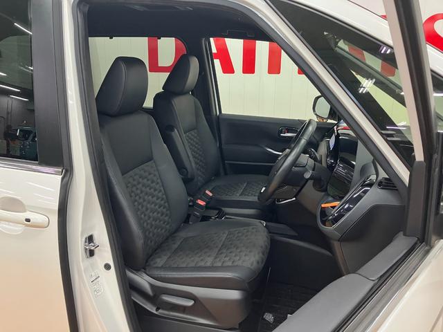 ヴォクシーハイブリッドＳ−Ｚハイブリッド車　衝突被害軽減ブレーキシステム　ＵＳＢ接続端子　ダブルエアコン　後席モニター　ステアリングスイッチ　レーダークルーズコントロール　マルチメディアオーディオ　電動パーキングブレーキ（神奈川県）の中古車