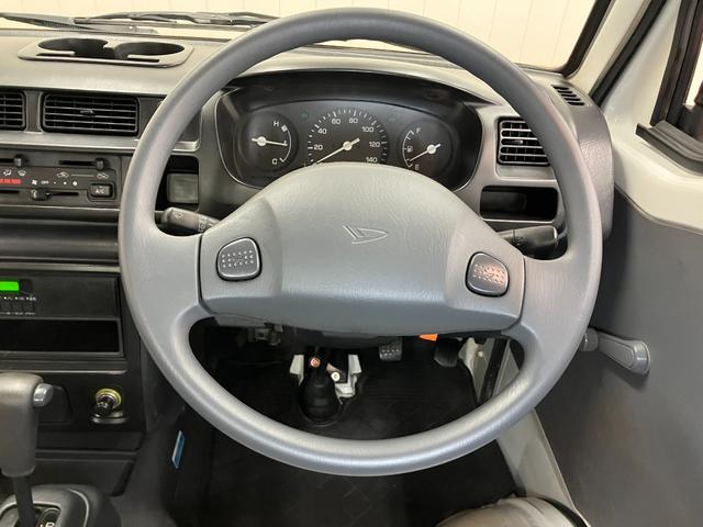 ハイゼットトラックエアコン・パワステ スペシャル4WD 三方開 エアコン ラジオ パワーステアリング(神奈川県)の中古車