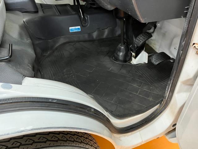 ハイゼットトラックエアコン・パワステ スペシャル4WD 三方開 エアコン ラジオ パワーステアリング(神奈川県)の中古車