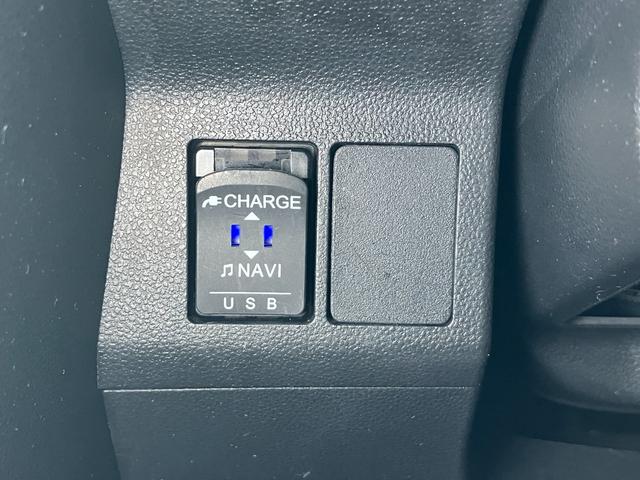 タントカスタムRS トップエディションVS SAIIIサポカーSワイド適合 両側オートスライドドア USB接続端子 パノラマモニター対応 ステアリングスイッチ Pスタート 運転席シートヒーター オートハイビーム ETC キーフリー(神奈川県)の中古車