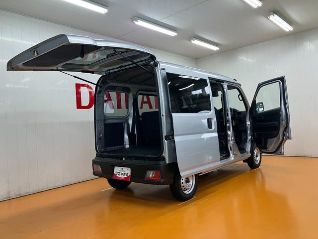 ハイゼットカーゴDXサポカーSワイド適合 エアコン アクセサリーソケット コーナーセンサー アイドリングストップ 光軸調整ダイヤル 横滑り防止機能 誤発進抑制機能 パワーウインドウ キーレス(神奈川県)の中古車