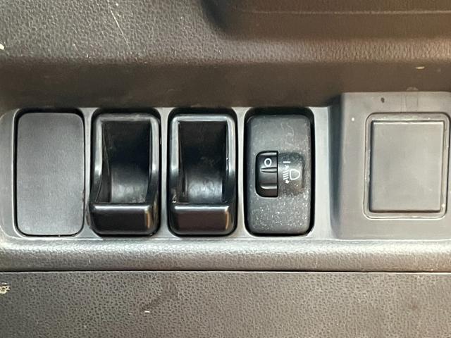 ハイゼットトラックエアコン・パワステ スペシャル5段マニュアルシフト ラジオ エアコン パワーステアリング ETC 光軸調整ダイヤル シガレットライター(神奈川県)の中古車